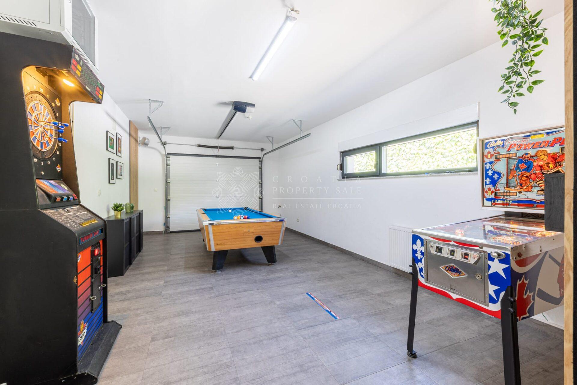 Croatia Split area modern villa with panoramic sea views for sale